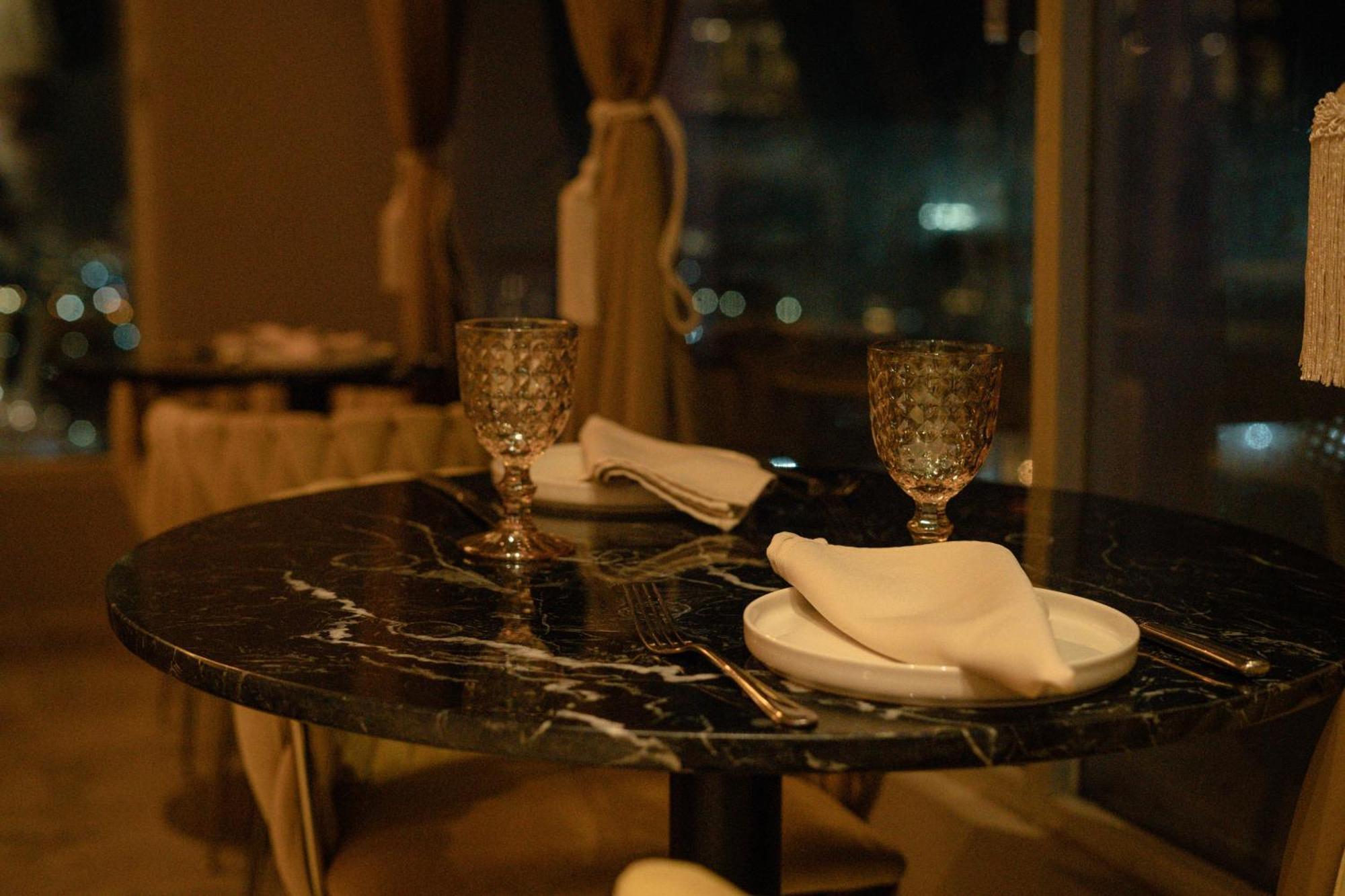 Ghl 콜렉션 바랑키야 호텔 외부 사진 A table at the restaurant