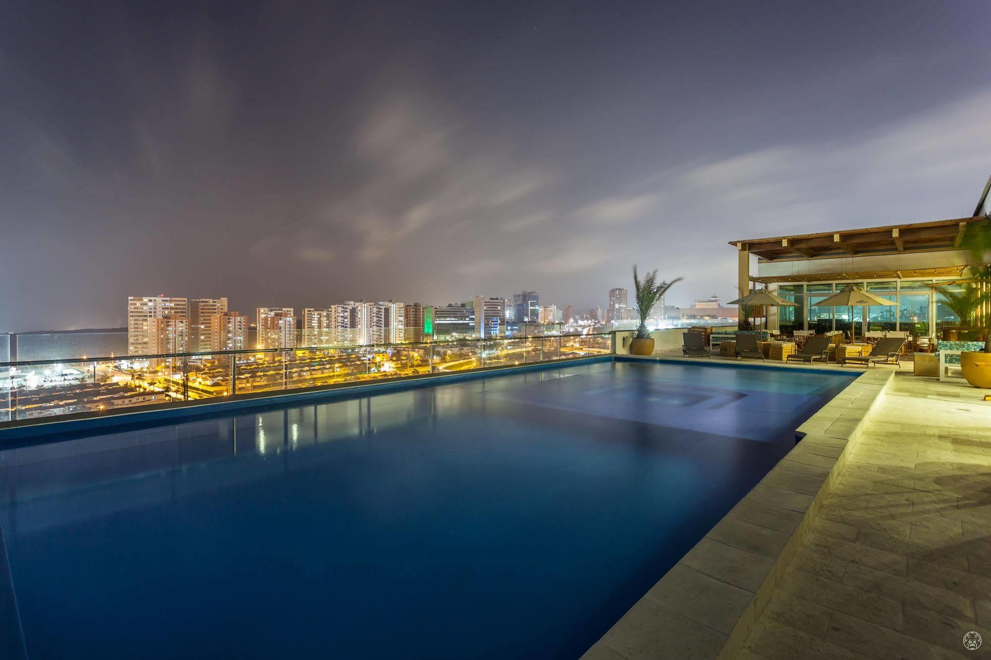 Ghl 콜렉션 바랑키야 호텔 외부 사진 View from the rooftop pool